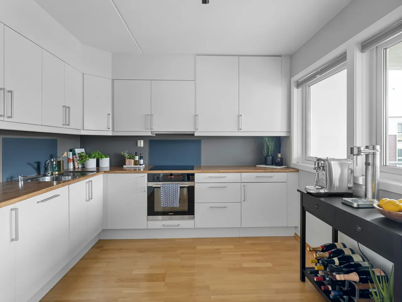 Kitchens, storage & lighting — editorial inspiration